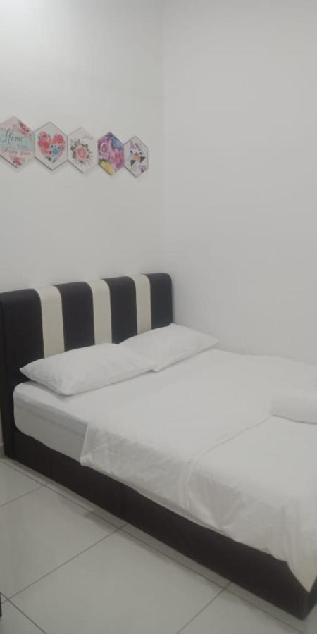 Zr D'Jembal Homestay, Gong Badak Куала-Тренгану Экстерьер фото